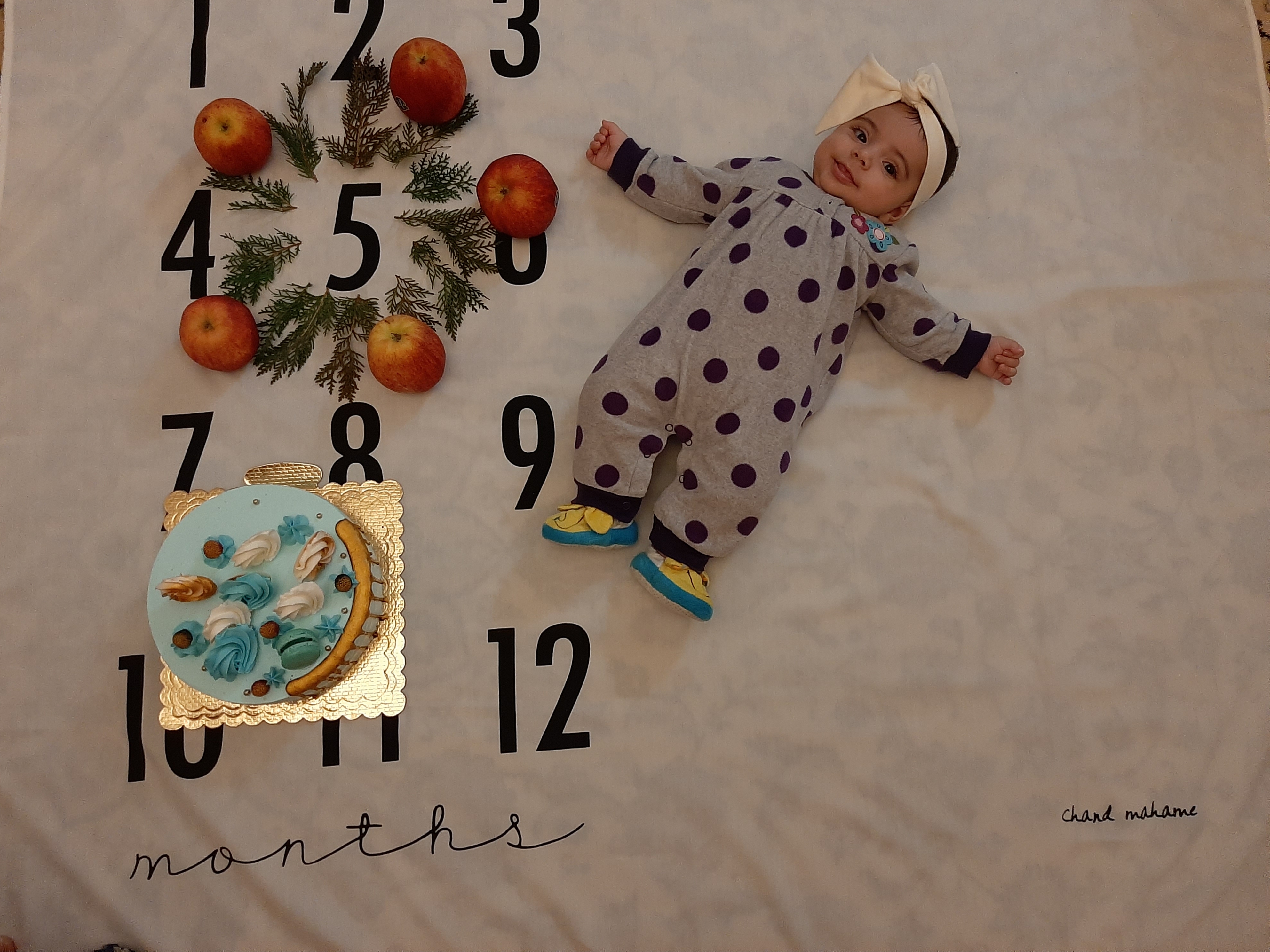 پارچه ماهگرد نوزاد طرح کلاسیک حلما غیاثوند