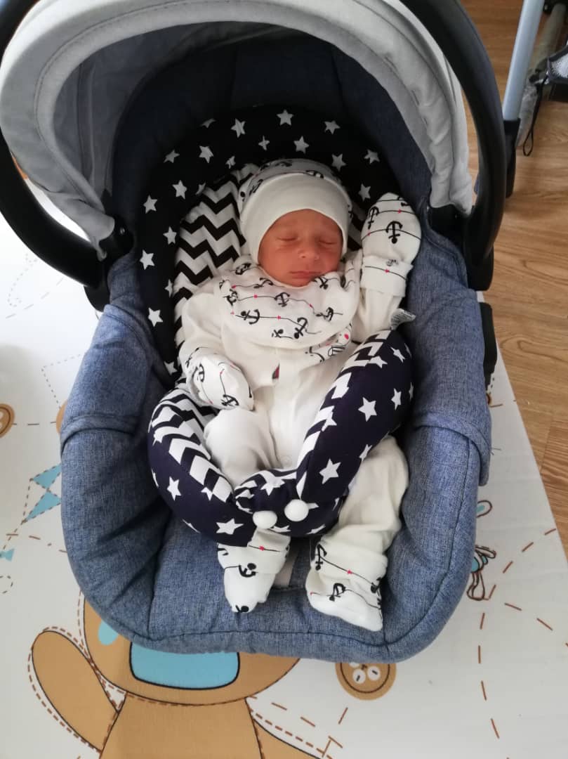 متولد شدن نوزاد محمدرضا بهمنی