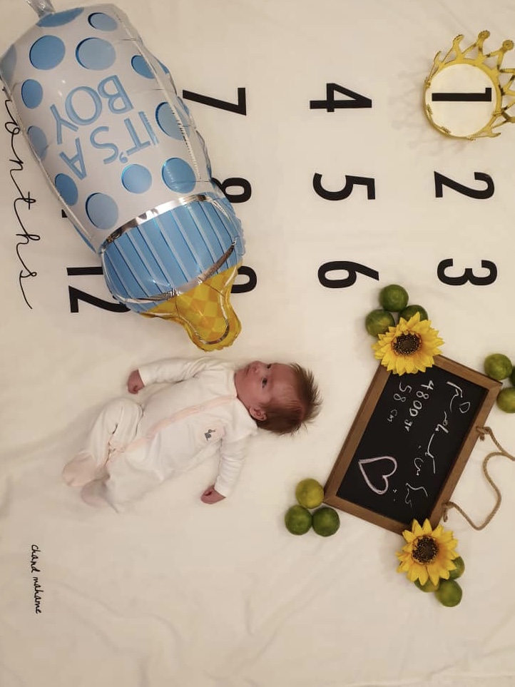 پارچه ماهگرد نوزاد طرح کلاسیک هامين شعاعي