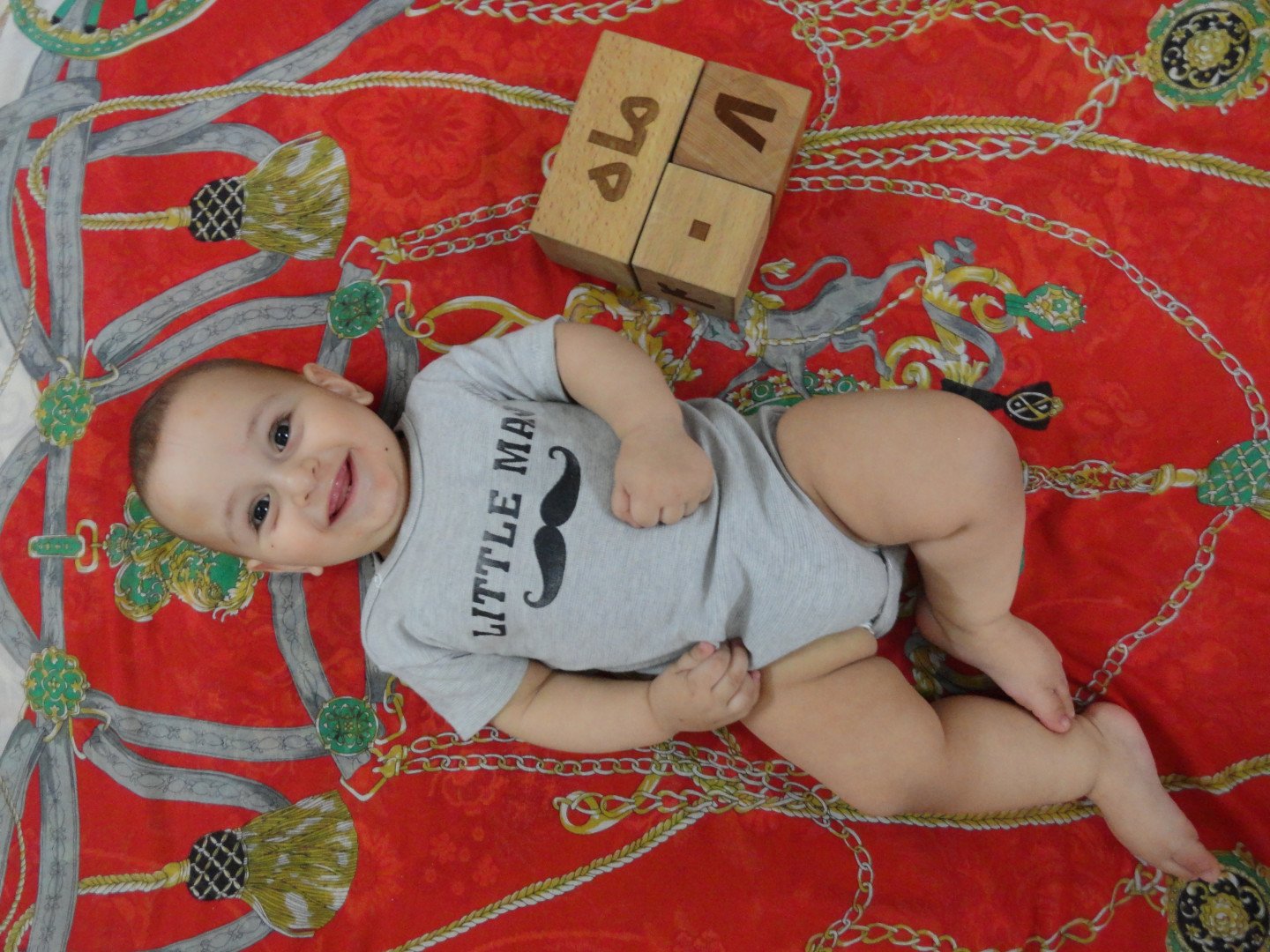 هشت ماهگی نوزاد اریا نیکپور