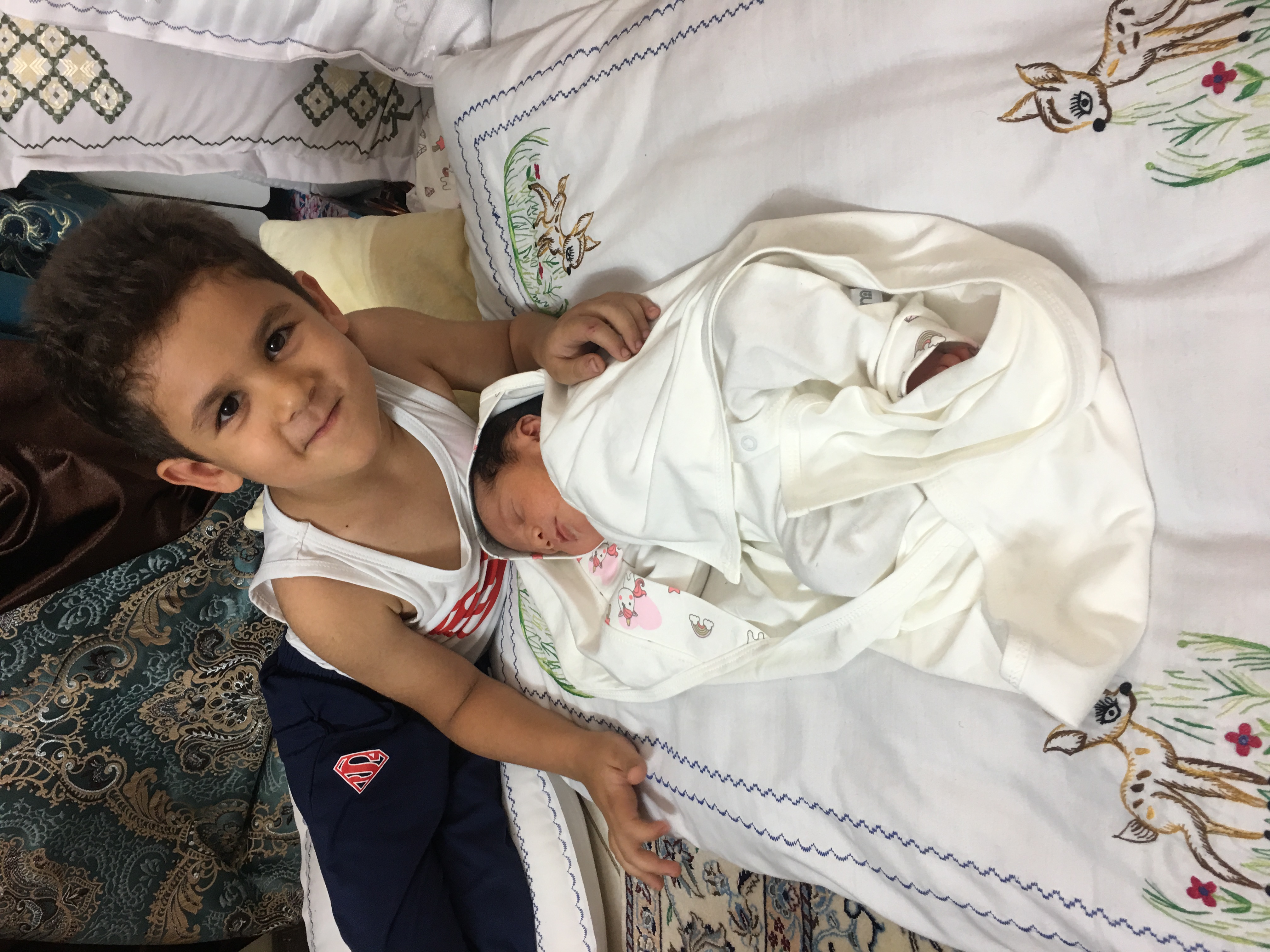 شب یلدا کودک مهرسانا مختاری