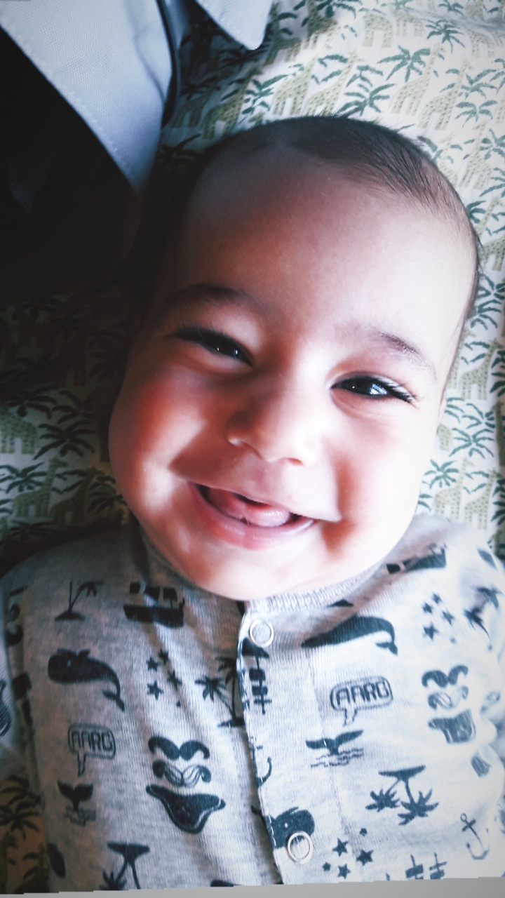 غلتیدن نوزاد ویهان کبیری رهنی