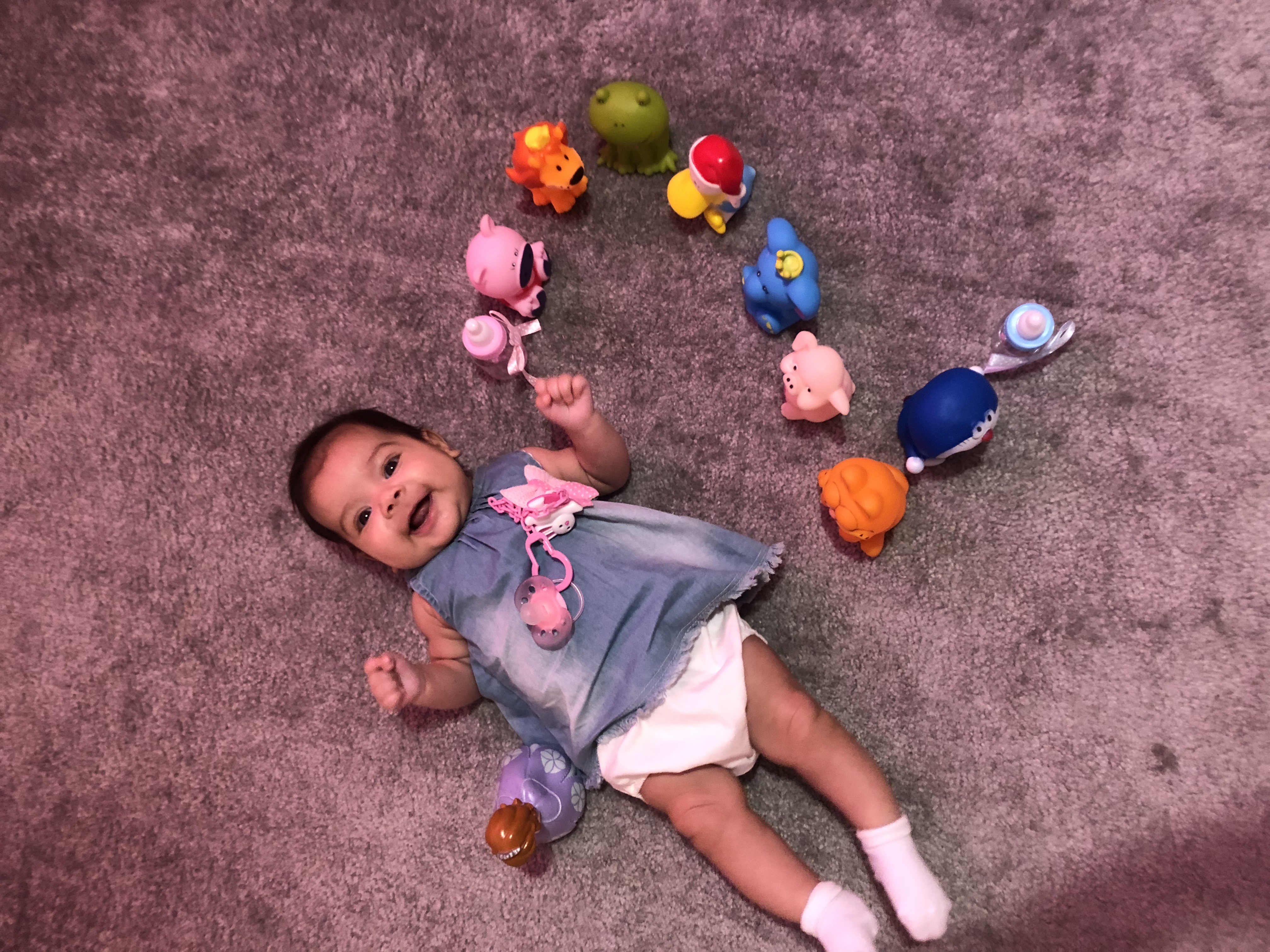 اولین خنده نوزاد مانيا قلندر