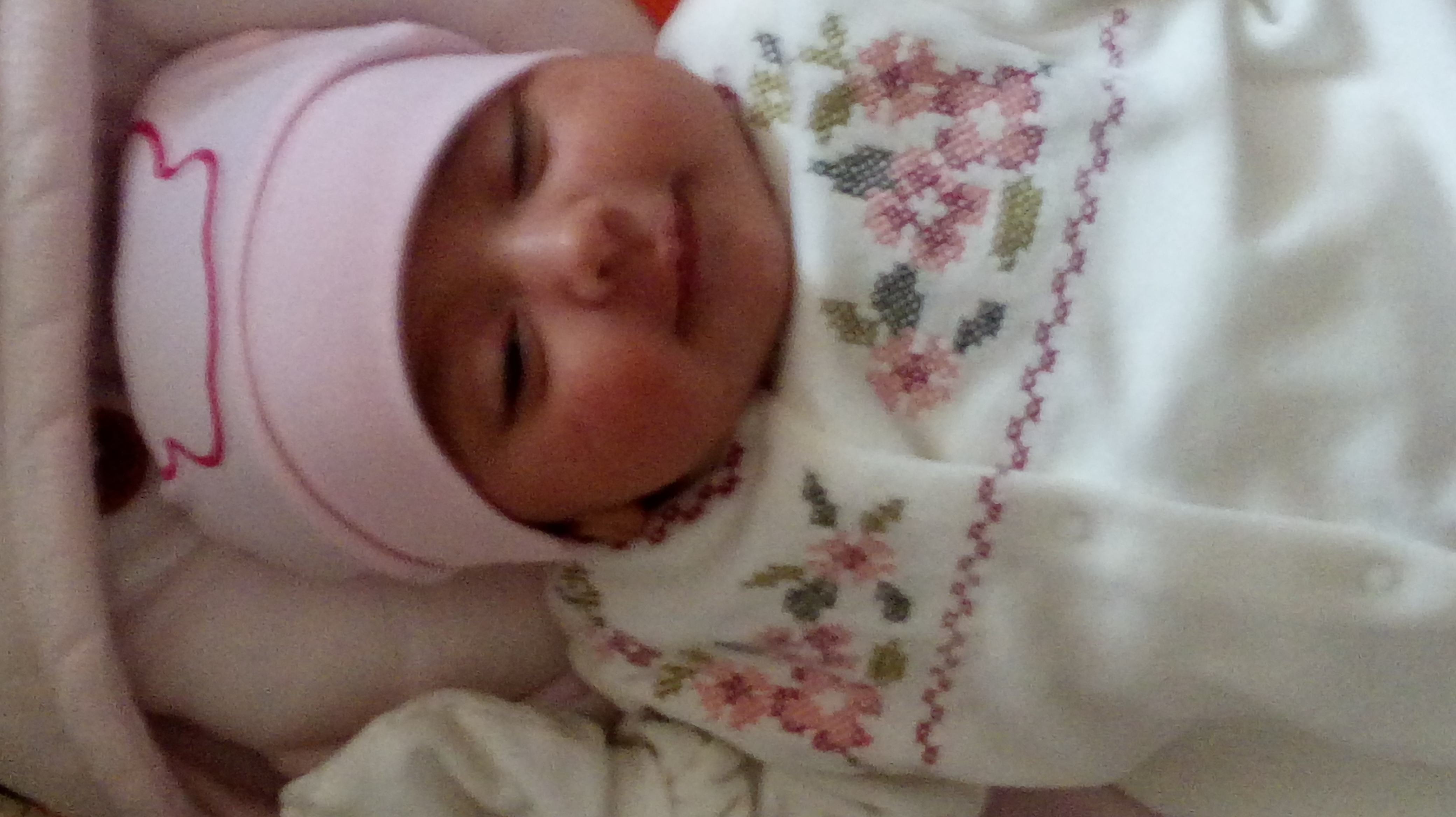 یک ماهگی نوزاد مستان محمدی