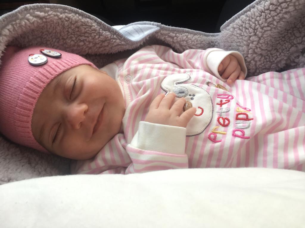 یک ماهگی نوزاد نیلا مریخی