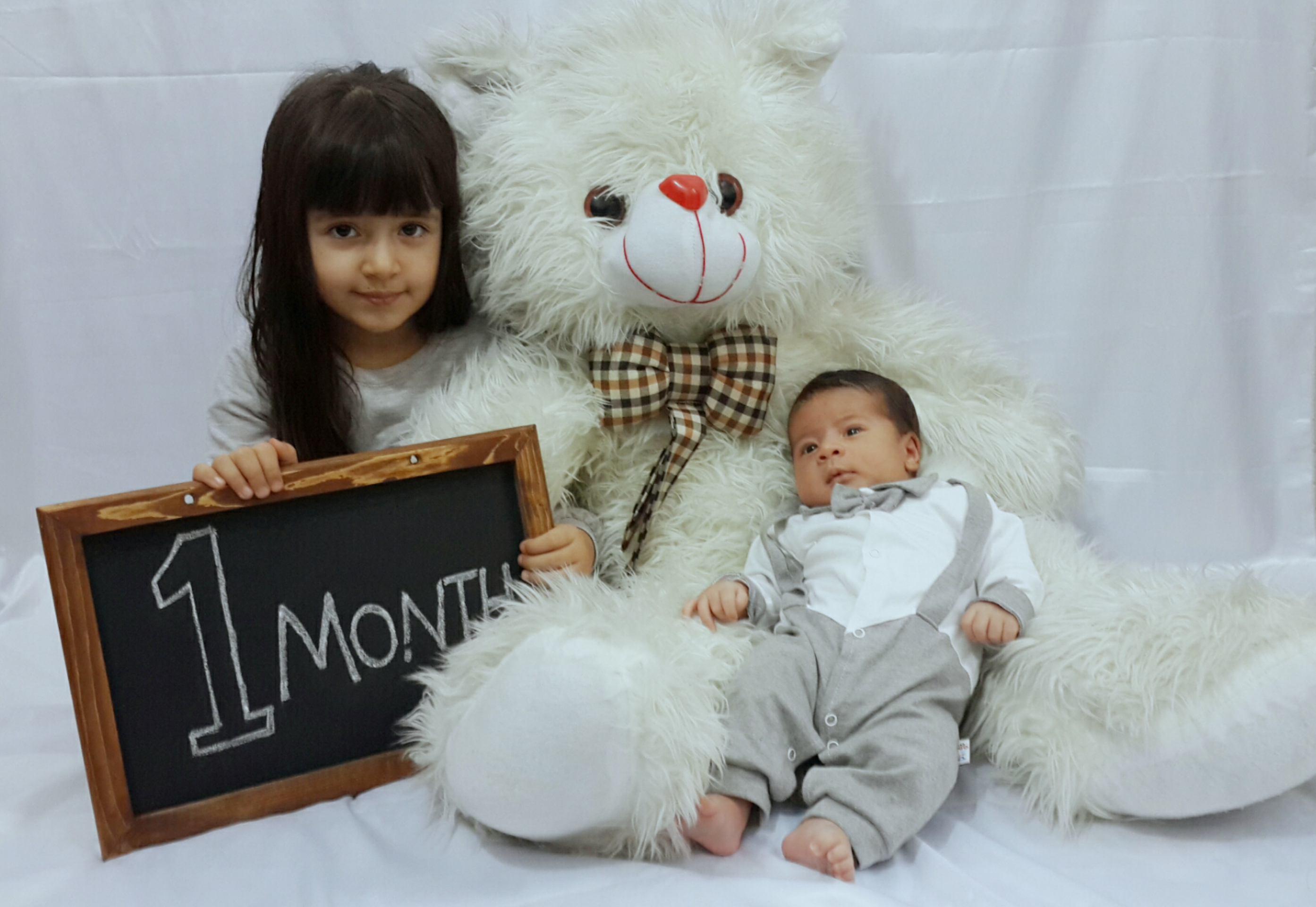 یک ماهگی نوزاد محمد سبحان دریایی